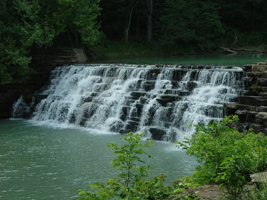 Arkansas Devils Den State Park Wodospad
