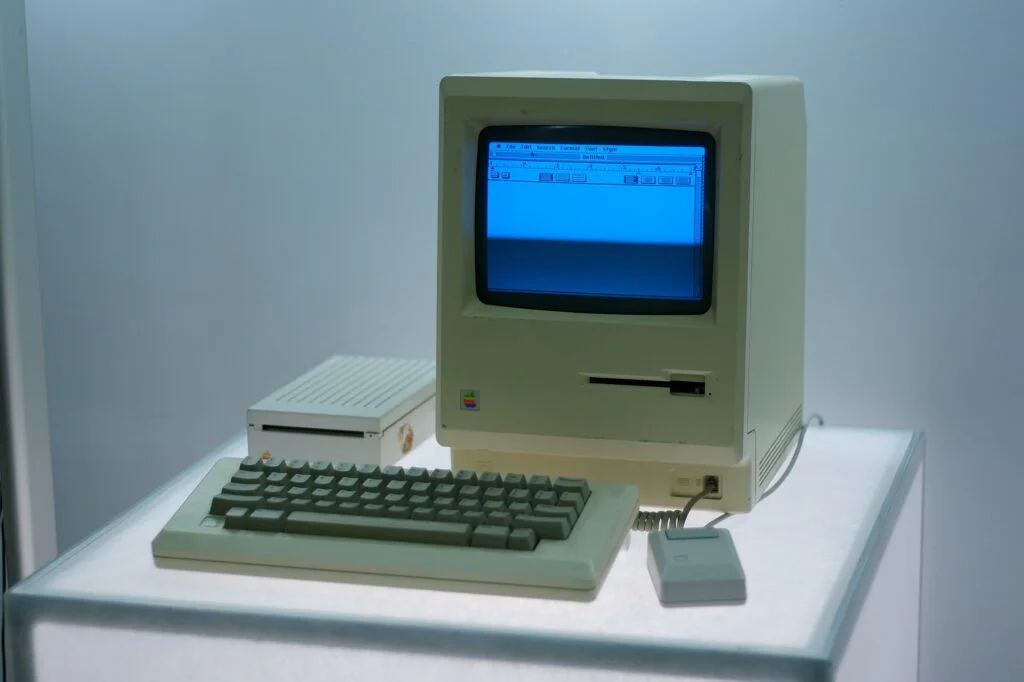 Macintosh w Muzeum Komputerów w biurze Google w Nowym Jorku