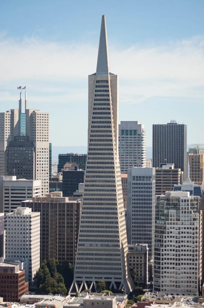 Piramida Transamerica w San Francisco widziana z Coit Tower