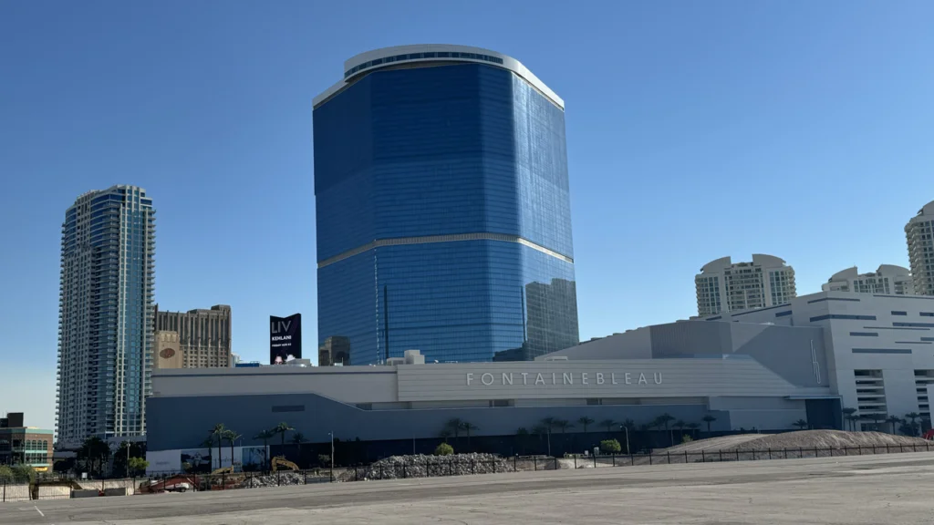 Południowy kraniec kurortu Fontainebleau Las Vegas na Las Vegas Strip